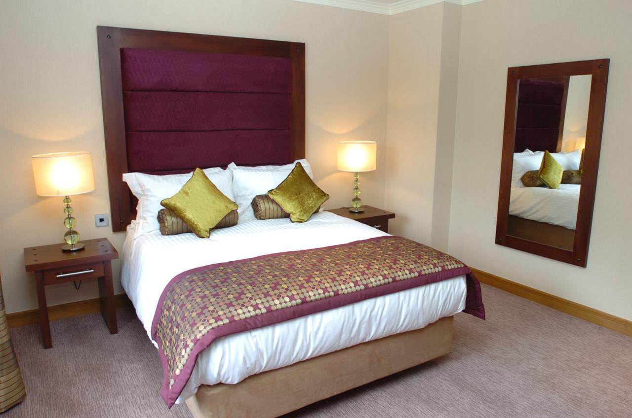 The Bear'S Paw Hotel Warmingham Eksteriør billede