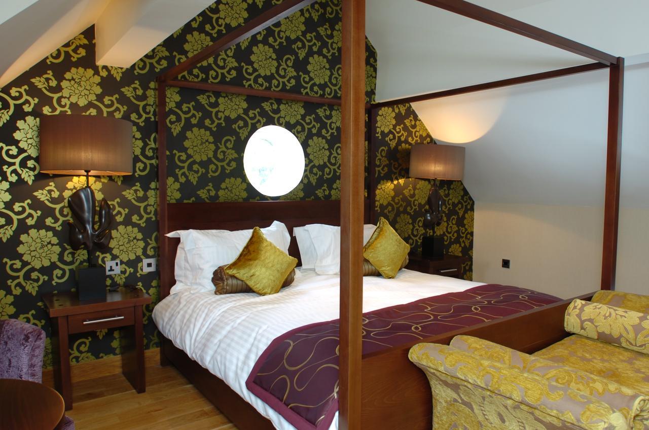 The Bear'S Paw Hotel Warmingham Eksteriør billede A room at the hotel